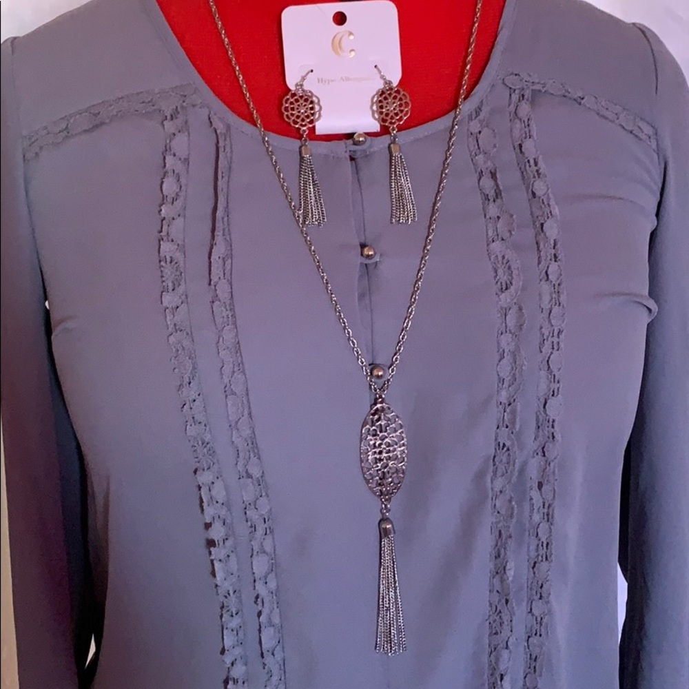 Charming Charlie Necklace and Earrings Set